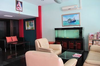 Somjai House Hotel Sziracsa Kültér fotó