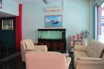 Somjai House Hotel Sziracsa Kültér fotó